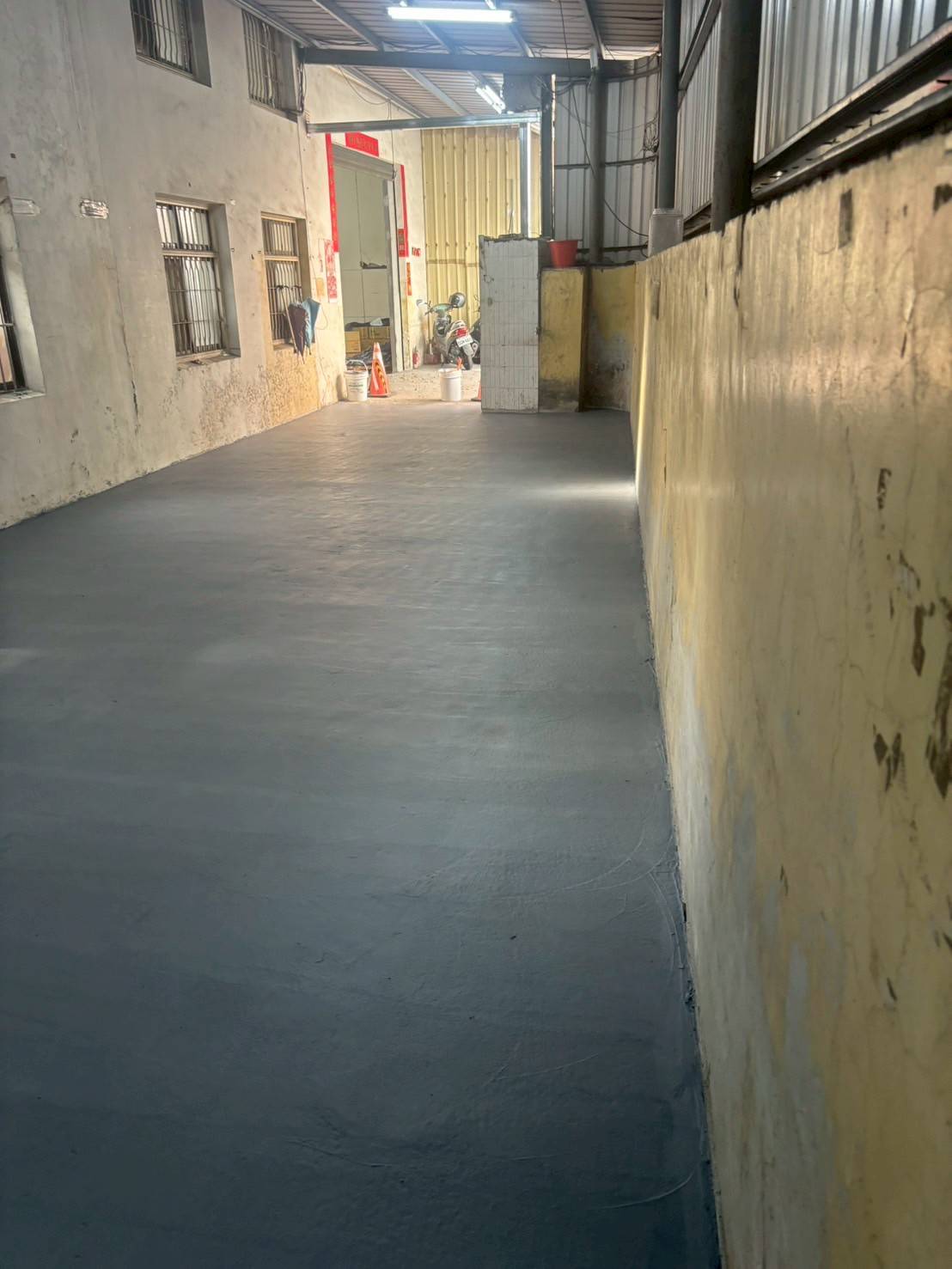 台北地坪施作, 台北自平水泥, 台北水泥粉光, 台北混凝土地坪, 台北自平泥工程, 台北自平泥, 台北自平性水泥, 台北地坪工程, 台北水泥地坪工程, 台北泥作工程, 台北水泥粉光地坪, 台北水泥自平流地坪, 台北地坪打底, 台北鋪水泥, 台北地坪粉光, 台北地板翻修, 台北地坪施工